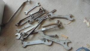 lot 12 image: Lot of Wrenches