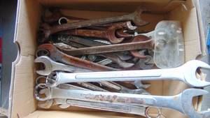 lot 13 image: Lot of Wrenches