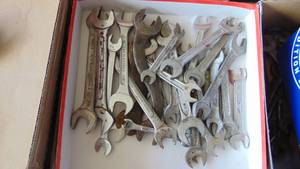 lot 16 image: Lot of Wrenches