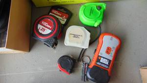 lot 21 image: Lot of Tape Measures and Stud Finders