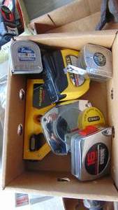 lot 22 image: Lot of Tape Measures and Stud Finder