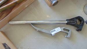 lot 47 image: Spinner and Hydrant Wrench
