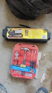 lot 49 image: 2 - Tool Kits