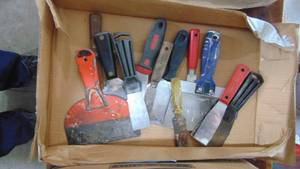 lot 69 image: Lot of Scrapers