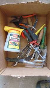 lot 108 image: Lot of Various Garden Tools
