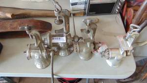 lot 126 image: 4 - Meat Grinders