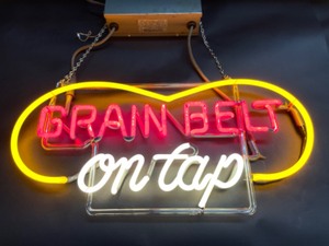 lot 4 image: 50s or 60s Grain Belt Beer peanut neon, all original neon