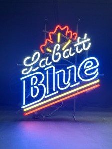 lot 28 image: Labatt Blue maple leaf neon