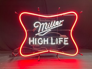 lot 103 image: Miller High Life neon
