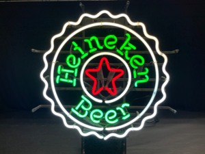 lot 114 image: Heineken Beer bottlecap with star, neon