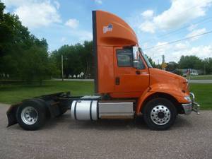 2016 International Navistar 8000
