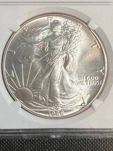 1986 AMERICAN SILVER EAGLE NGC MS69