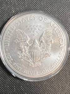 2015 AMERICAN SILVER EAGLE 1 TROY OZ .999 FINE SILVER IN AIRTITE
