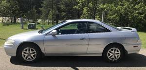 lot 4 image: 2002 Honda Accord EX