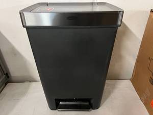 lot 29 image: Rubbermaid 12.4 Gallon Step-On Garbage Can