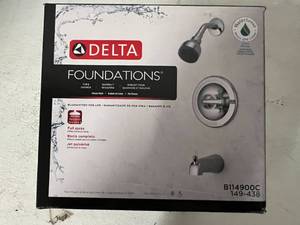 lot 31 image: Delta Foundations Tub and Shower Kit