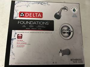lot 32 image: Delta Foundations Tub and Shower Kit