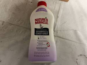 lot 88 image: 12 Natures Miracle Skunk Odor Pet Shampoo