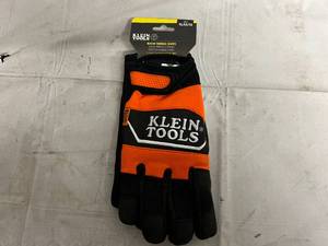 lot 99 image: Klein Tools Winter Thermal Gloves - XL