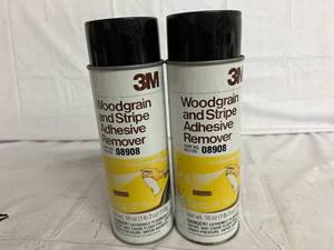 lot 118 image: 2 Bottles of 3M Woodgrain and Stripe Adhesive Remover