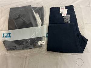 lot 144 image: 4 Pairs of Black Cutter and Buck Pants - Size 3432