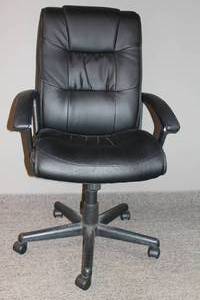 lot 24 image: High-back Black Executive Chair with Arms