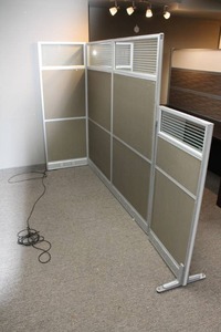 lot 38 image: Four-panel Cubicle Privacy Screen