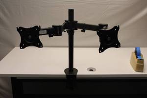 lot 102 image: QualGear Dual Monitor Stand