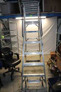 lot 136 image: Louisville A-Frame Ladder AP-1006-800121