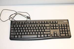lot 112 image: Logitech 440036 Keyboard