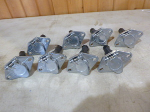 lot 12 image: 8 Wiring Connectors