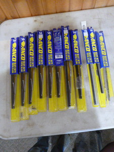 lot 40 image: 11 Anco 16 Wiper Blades