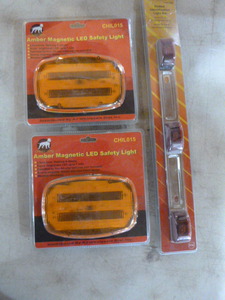 lot 49 image: 2 White Dog Amber Magnetic LED Safety Lights