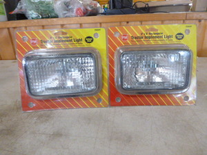 lot 54 image: 2 PM Tractor Implement Lights