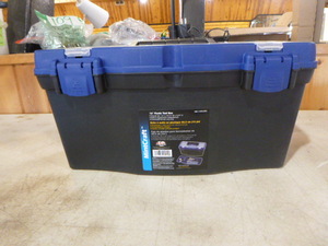 lot 99 image: MintCraft 16 Plastic Toolbox