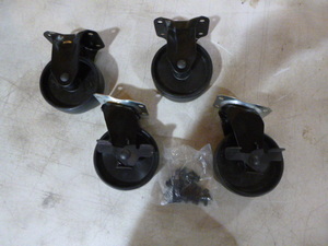 lot 122 image: Set of Casters