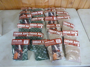 lot 186 image: 24 Minnesota Fastpanel Cedar Sacks