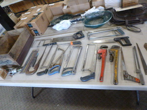 lot 208 image: Hand Tools and Wooden Crate