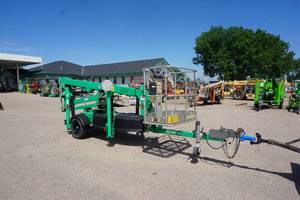 lot 5 image: 2015 JLG Model T-350 Electric Tow Behind Boom Lift