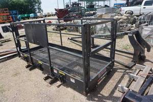 lot 8 image: Haugen Brand 9 Forklift Telehandler Work BasketPlatform