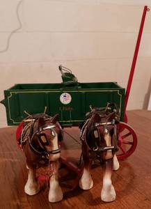lot 86 image: Vintage Two Horse Drawn Cart