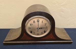 lot 55 image: Vintage Seth Thomas Mantle Clock
