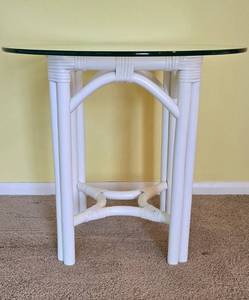 lot 115 image: Sweet Vintage Wood and Glass Occasional Table