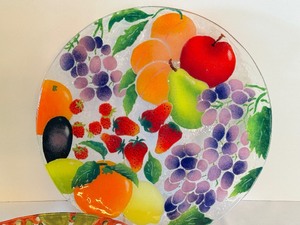 lot 43 image: WM McGrath Fused Glass 12 Glass Plate & Lori Siebert for Silvestri Fused Glass Snack Serving Set