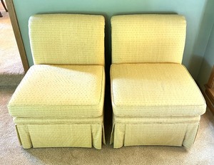 lot 2 image: Pair of Lovely Accent Chairs