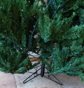 lot 145 image: Christmas Tree
