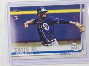 lot 22 image: Fernando Tatis Jr. 2019 Topps Series 2 Rookie Card #410