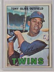 lot 111 image: Tony Oliva 1967 Topps No. 50