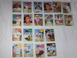 lot 128 image: Lot of 20 of 1969 Topps Vintage Baseball Cards