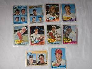 lot 129 image: Lot of 10 Vintage High Numbers Topps Baseball Cards